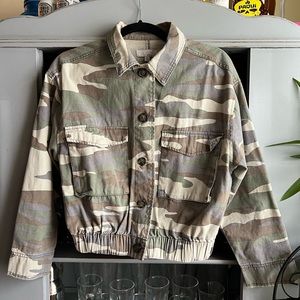 Camouflage Collared Jacket